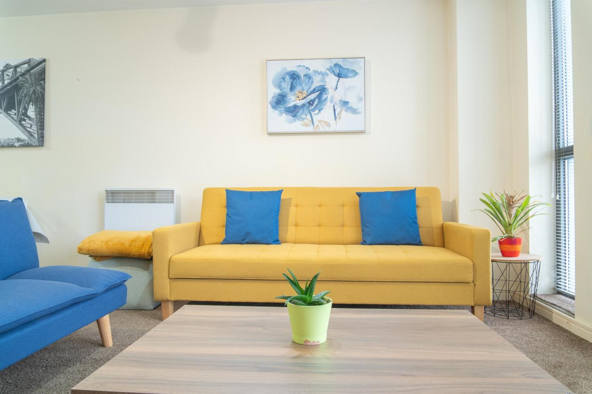 Stay In Our Stylish Flat! & Secure Building & Sleeps Up To 4 Бірмінгем Екстер'єр фото